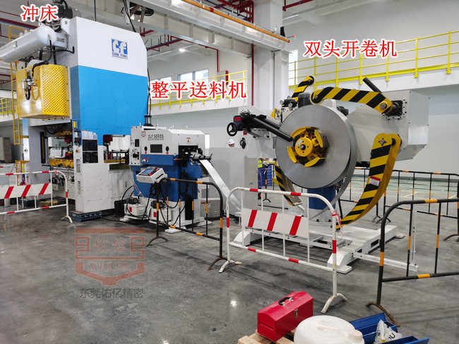 生產(chǎn)效率提升利器：雙頭開卷整平送料三合一送料機(jī)優(yōu)勢全解析